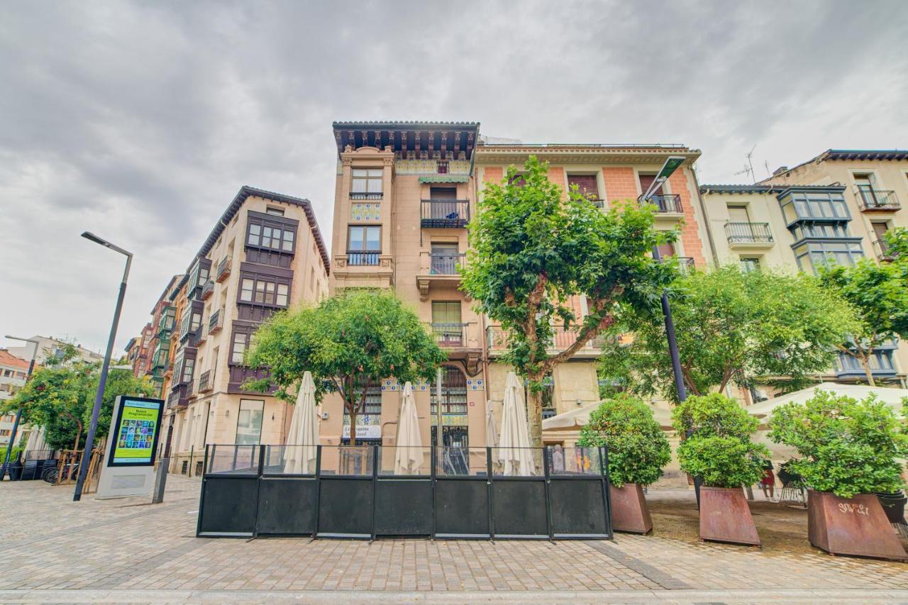 Apartamento La Laurel By Clabao Logrono Bagian luar foto